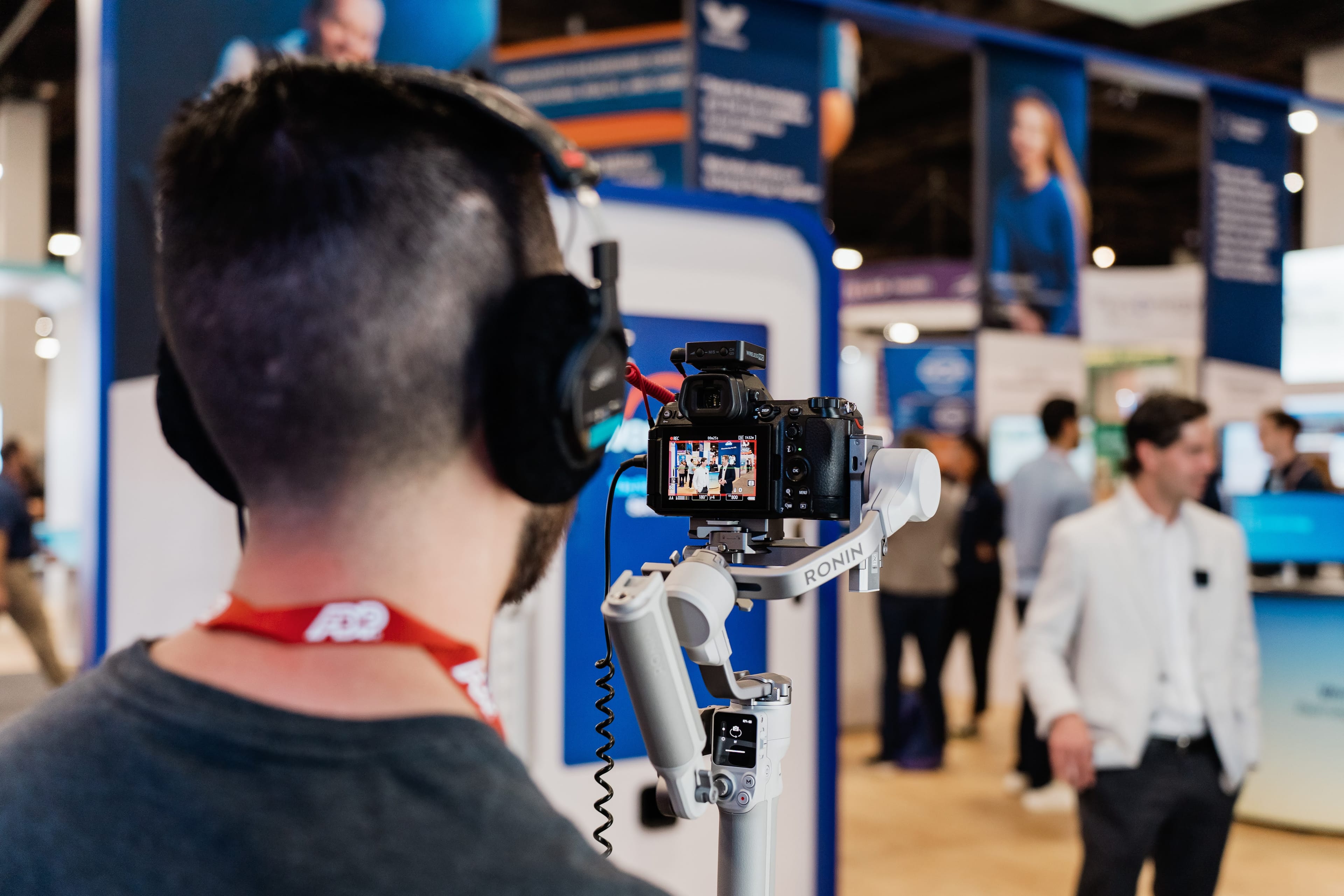 Richard filming at HR Tech with a shoulder-mounted rig
